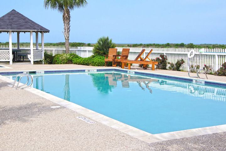 Pool 6 of 39