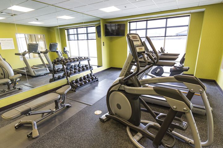 Holiday Inn Express & Suites Thunder Bay by IHG