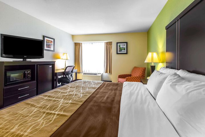 Room 21 of 32