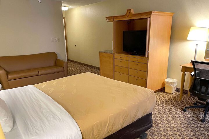 Room 49 of 82