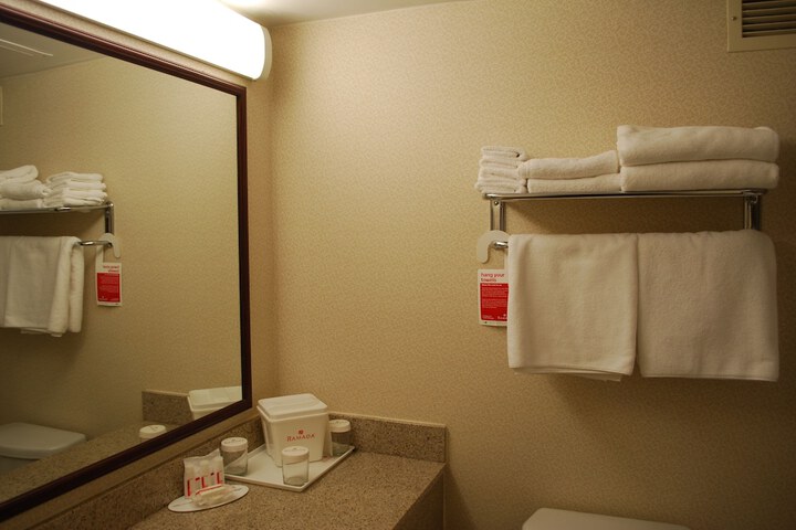 Room 12 of 26