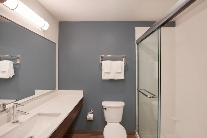 Room 20 of 28