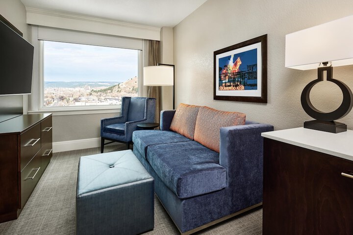 Hotel Alex Johnson Rapid City Curio Collection by Hilton