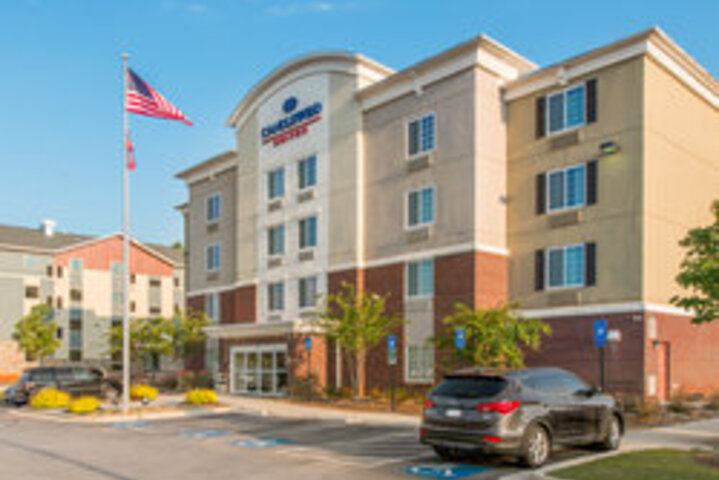 Hotel 1 of 51