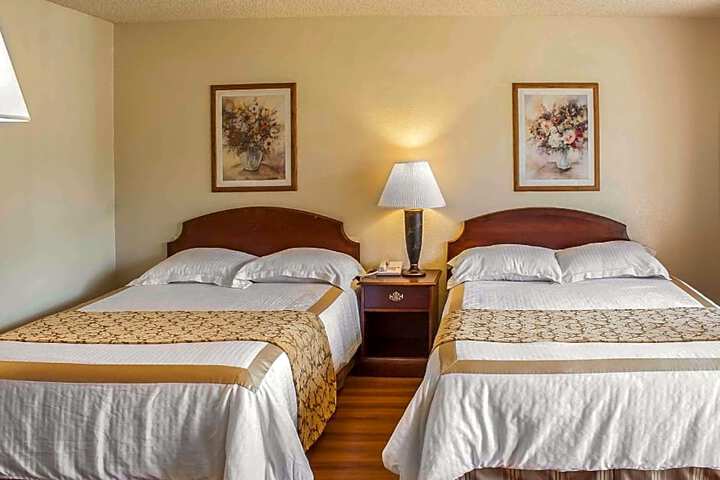 Rodeway Inn & Suites