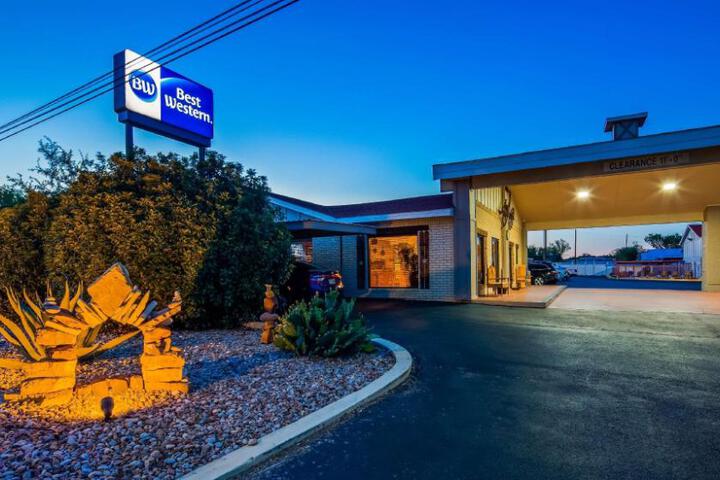 Best Western Llano