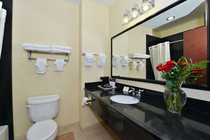 Room 7 of 27