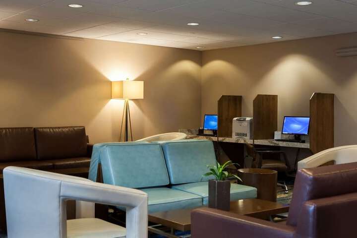 Business Center 52 of 52