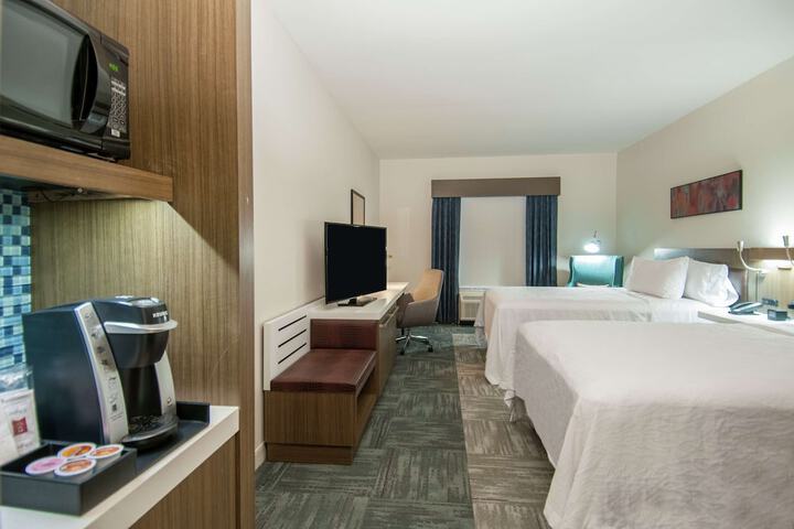 Room 28 of 63