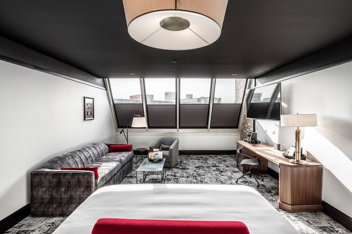 Room 48 of 67
