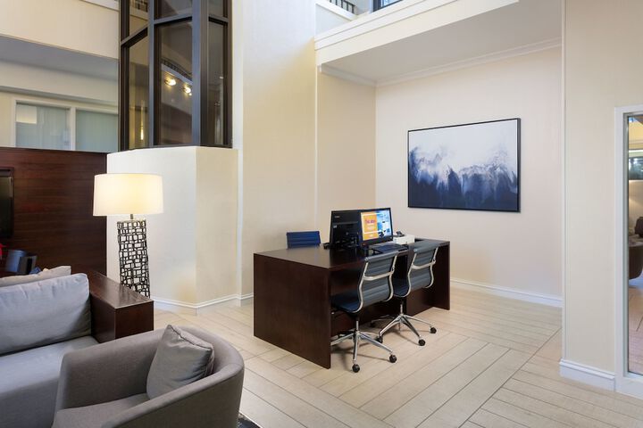 Business Center 53 of 53