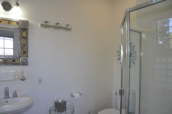 Room 34 of 62
