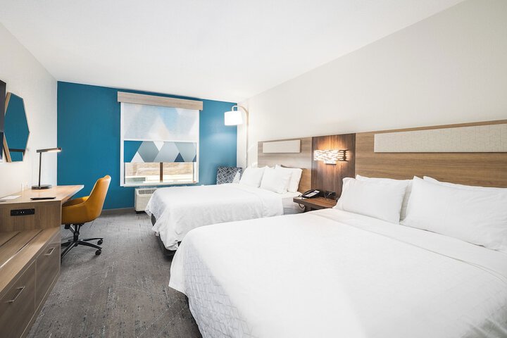 Holiday Inn Express Hotel & Suites St. Robert by IHG