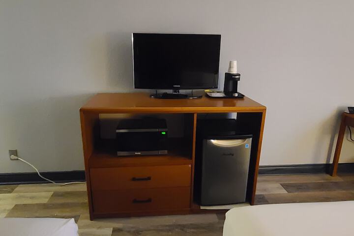 Room 37 of 53