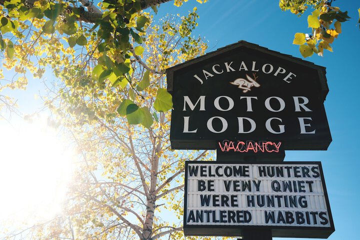 Jackalope Motor Lodge