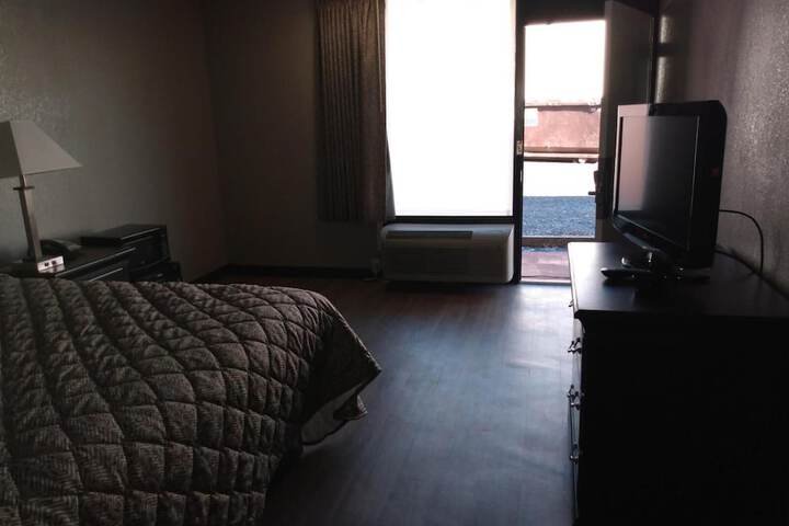 Room 16 of 31