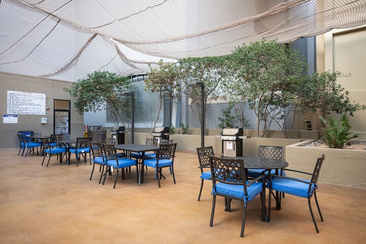 Lounge 42 of 63