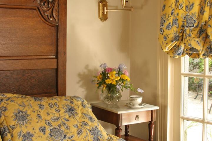 Room 41 of 46
