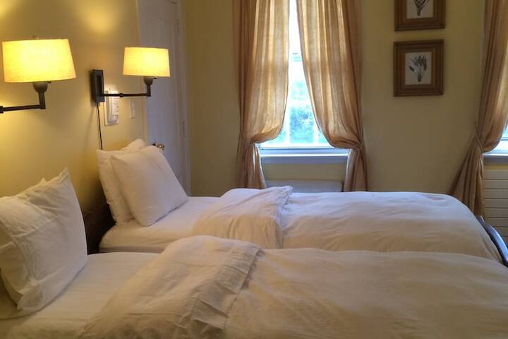Room 97 of 238