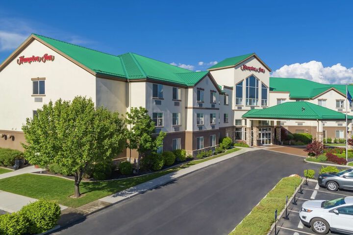 Hotel 2 of 53
