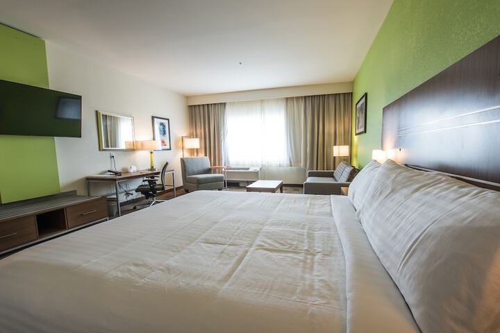 Room 43 of 73
