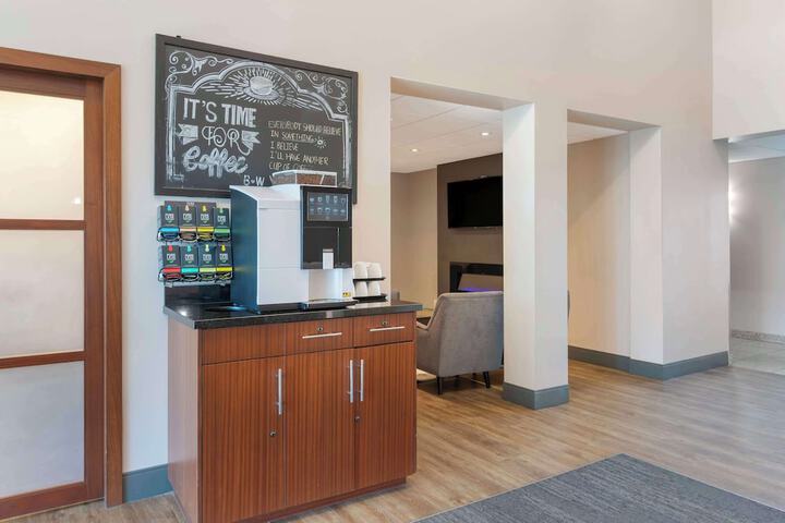 Best Western Plus Brandon Inn