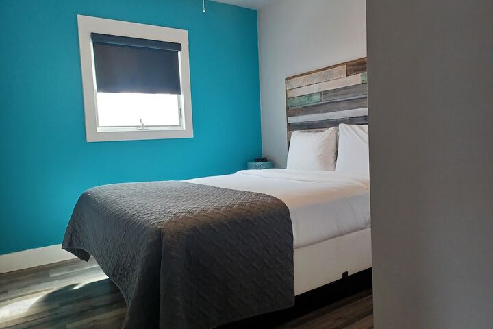 Room 35 of 118