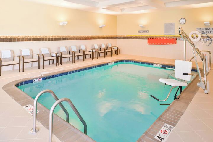 Courtyard by Marriott Columbus Grove City