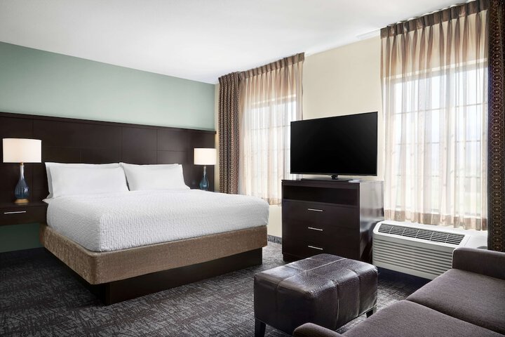 Room 21 of 33