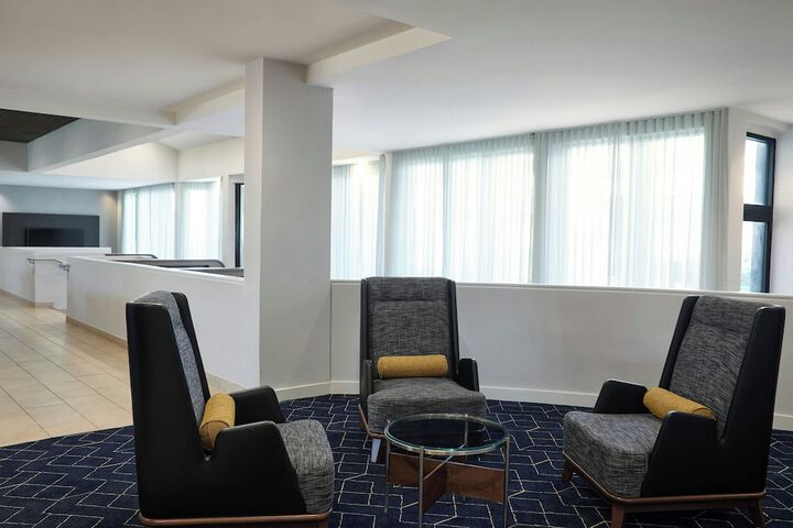 Courtyard by Marriott St. Louis Creve Coeur