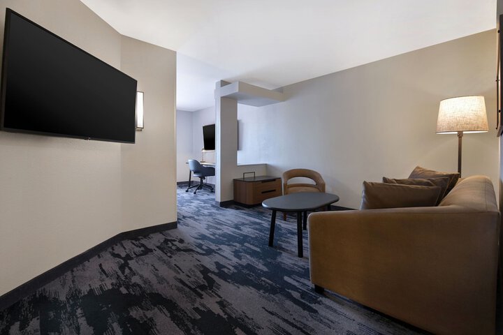 Room 49 of 99