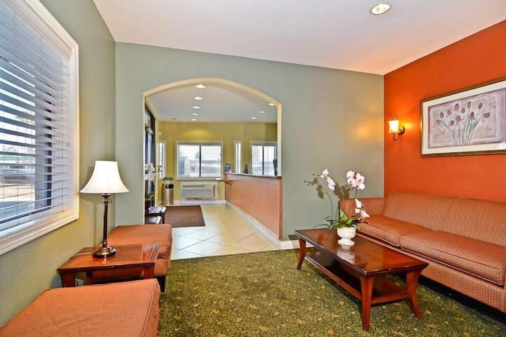 Room 14 of 22