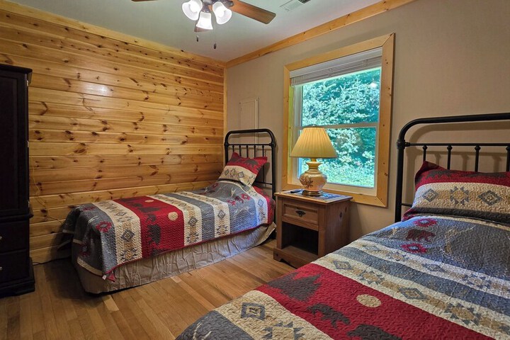 Yellow Creek Cabin