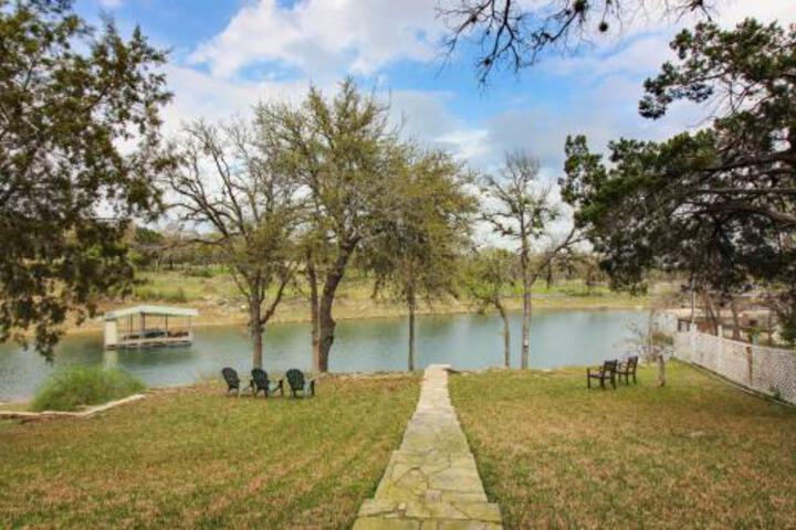 The Lake House on the Cove