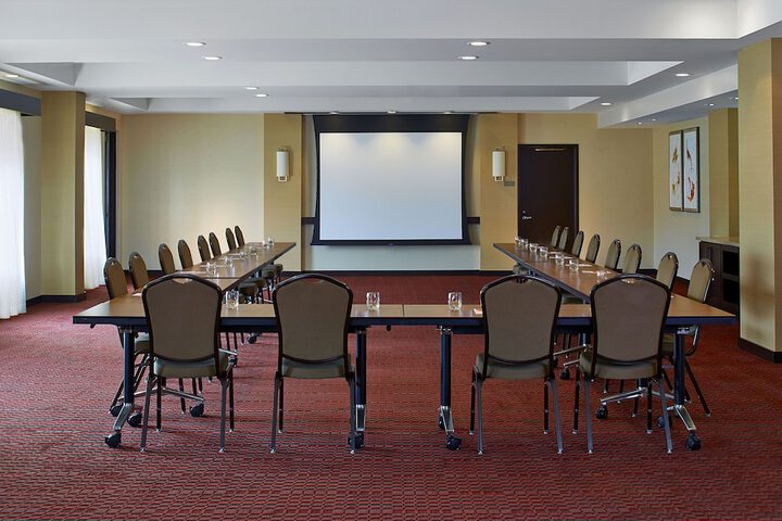 Hyatt Place Lansing - East