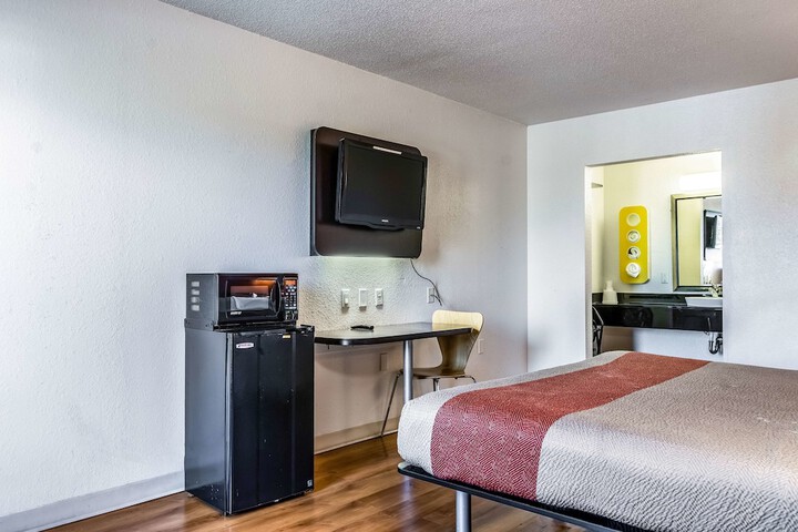 Room 42 of 51