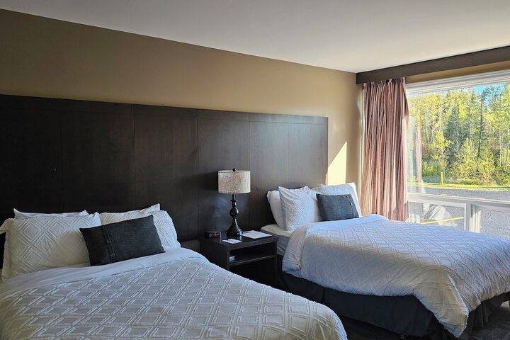 Room 10 of 16