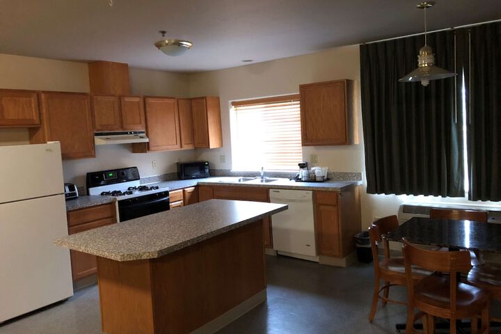 Best Western Dallas Inn & Suites