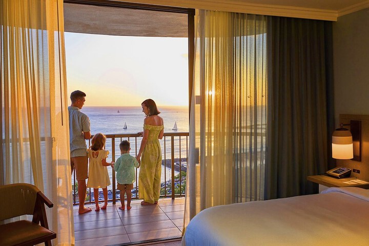 Hilton Hawaiian Village Waikiki Beach Resort