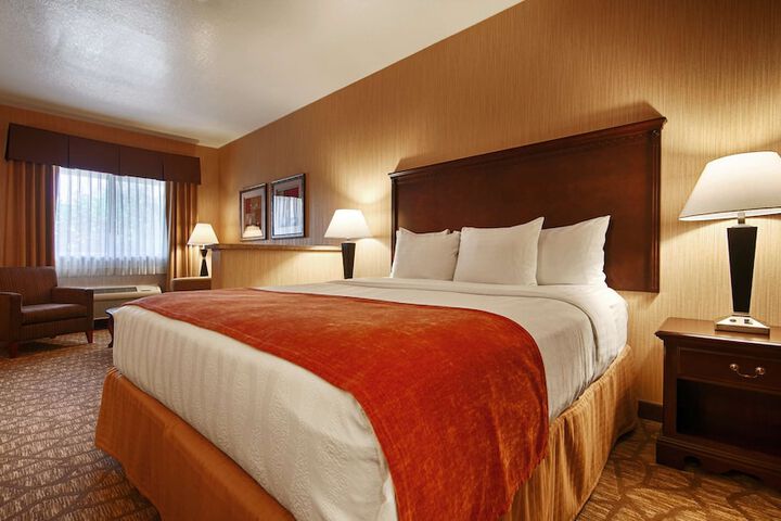 Best Western San Dimas Hotel & Suites