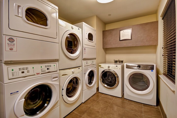 Staybridge Suites Middleton Madison-West by IHG
