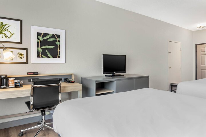 Country Inn & Suites by Radisson Georgetown, KY