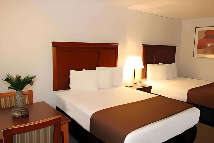 Room 21 of 27