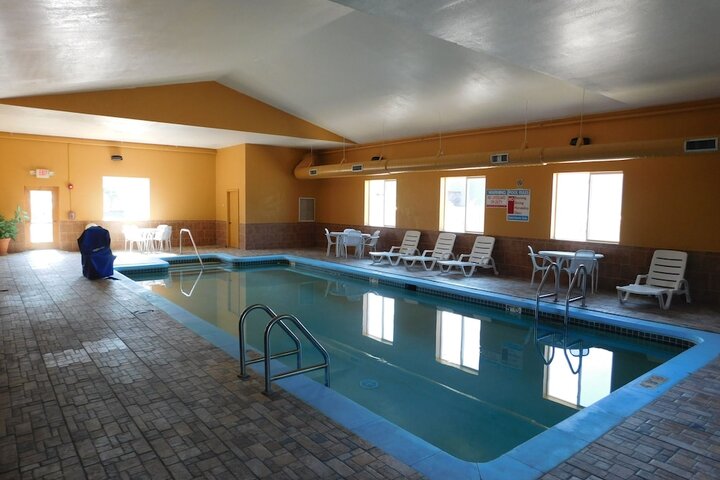 Pool 4 of 43