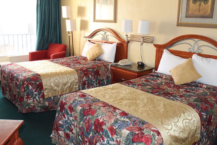 Room 20 of 33