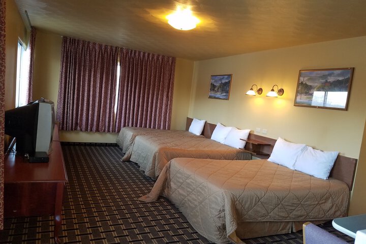 Room 16 of 25
