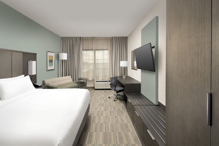 Room 16 of 27