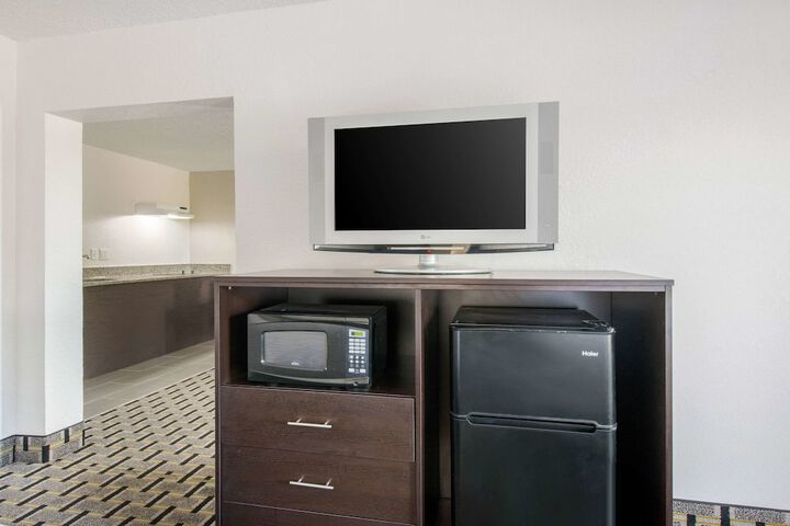 Room 42 of 57