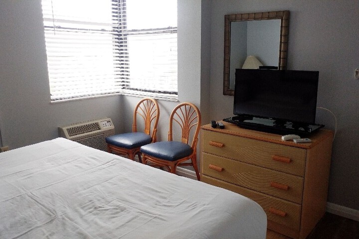 Room 72 of 137