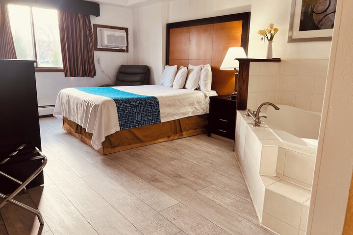 Room 63 of 95